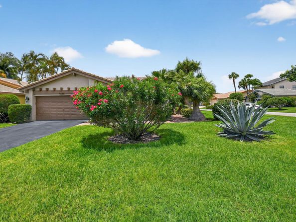 5743 Lakeview Mews Circle, Boynton Beach FL 33437