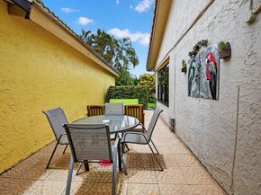 5743 Lakeview Mews Circle, Boynton Beach FL 33437