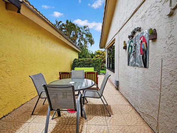 5743 Lakeview Mews Circle, Boynton Beach FL 33437