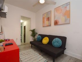 1050 NE 82nd St, Miami FL 33138