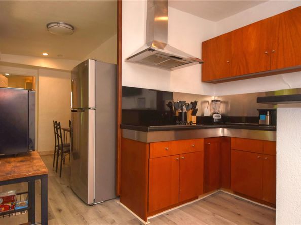 1050 NE 82nd St, Miami FL 33138