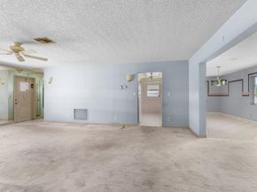 8216 NW 12th Mnr, Plantation FL 33322