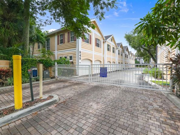 535 SW 18th Ave 32, Fort Lauderdale FL 33312