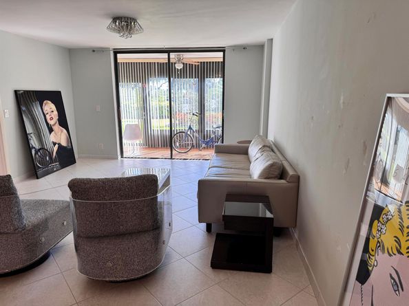 5574 Witney Drive 102, Delray Beach FL 33484