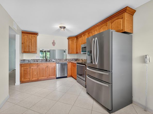 5574 Witney Drive 102, Delray Beach FL 33484