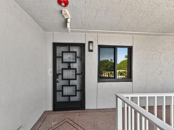 5574 Witney Drive 102, Delray Beach FL 33484