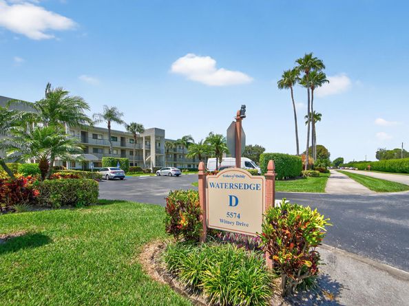 5574 Witney Drive 102, Delray Beach FL 33484