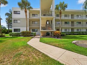 5574 Witney Drive 102, Delray Beach FL 33484