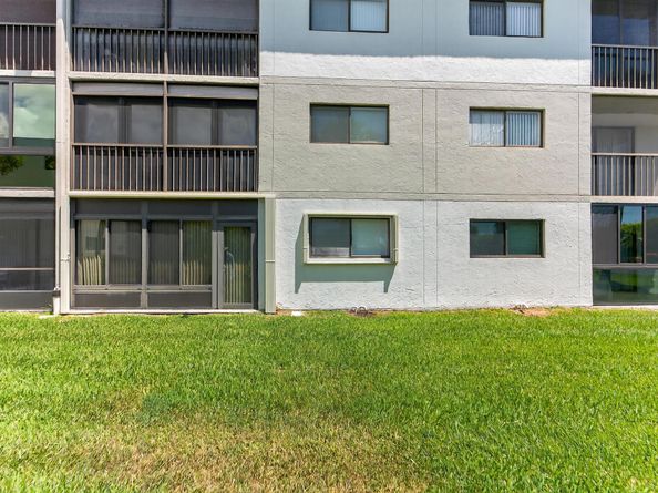 5574 Witney Drive 102, Delray Beach FL 33484
