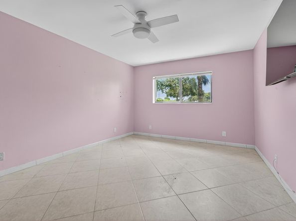 5574 Witney Drive 102, Delray Beach FL 33484