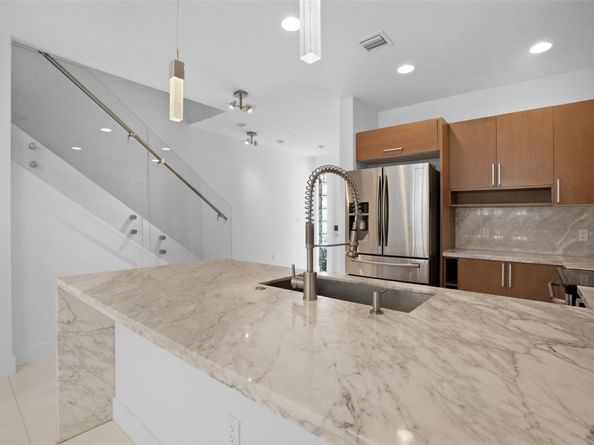 834 NE 19th Ave 834, Fort Lauderdale FL 33304