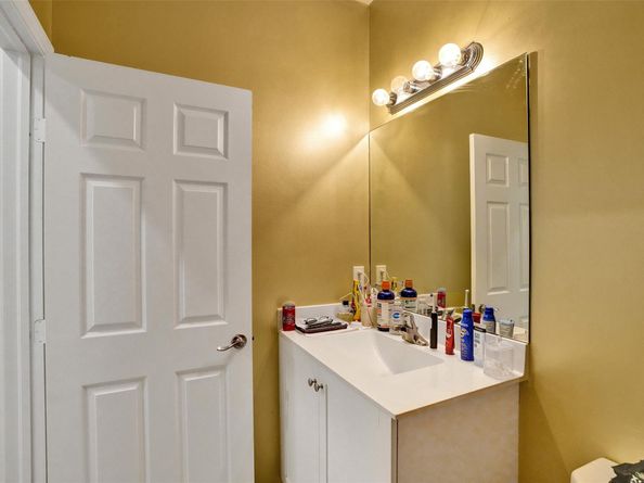 10396 W 34th Ln, Hialeah FL 33018