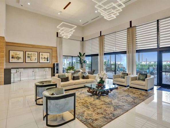 10396 W 34th Ln, Hialeah FL 33018