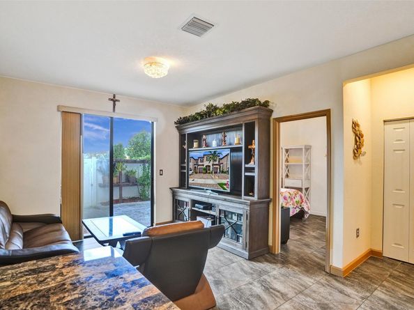 10396 W 34th Ln, Hialeah FL 33018