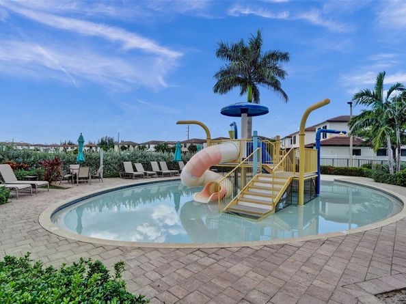 10396 W 34th Ln, Hialeah FL 33018