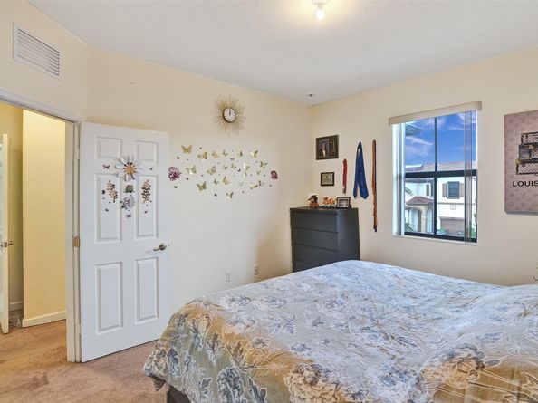 10396 W 34th Ln, Hialeah FL 33018