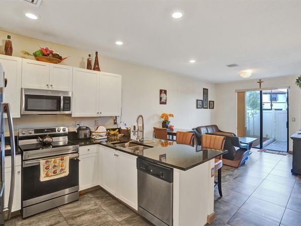 10396 W 34th Ln, Hialeah FL 33018