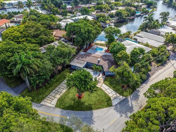 2117 Coral Gardens Dr, Wilton Manors FL 33306