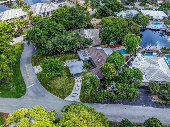 2117 Coral Gardens Dr, Wilton Manors FL 33306