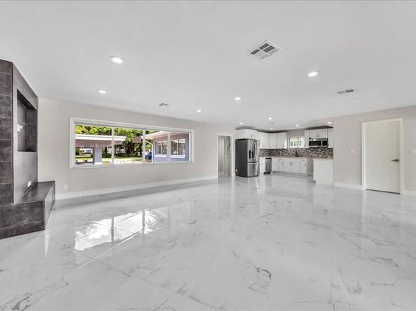 2117 Coral Gardens Dr, Wilton Manors FL 33306