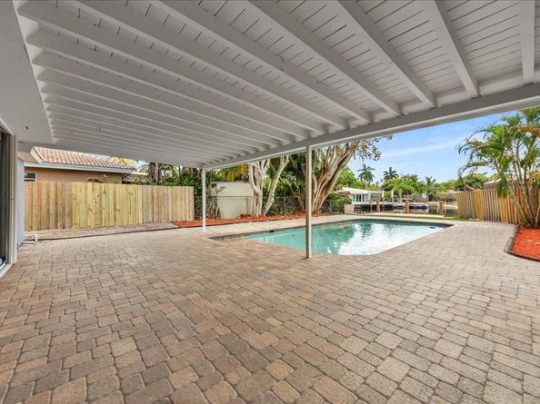 2117 Coral Gardens Dr, Wilton Manors FL 33306
