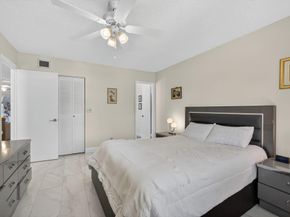 224 LAKE CONSTANCE Drive 224, West Palm Beach FL 33411