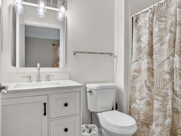 224 LAKE CONSTANCE Drive 224, West Palm Beach FL 33411