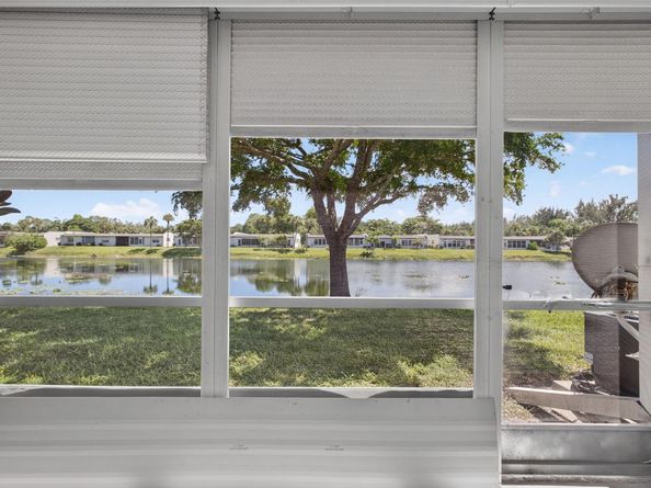 224 LAKE CONSTANCE Drive 224, West Palm Beach FL 33411