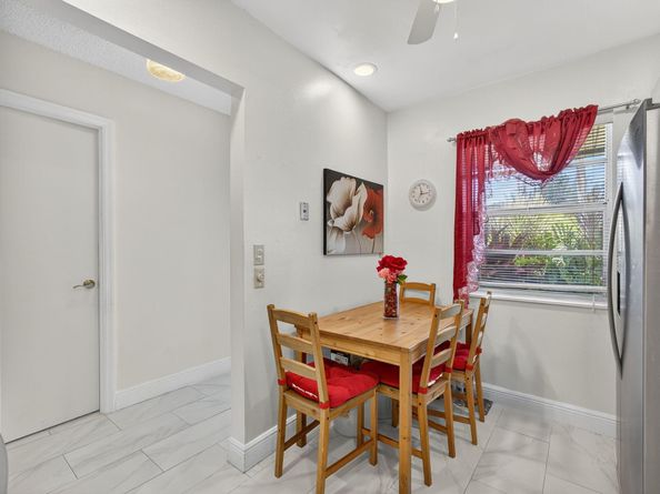 224 LAKE CONSTANCE Drive 224, West Palm Beach FL 33411
