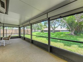 37 Lakeside Cir 194, Sunrise FL 33326