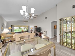 37 Lakeside Cir 194, Sunrise FL 33326