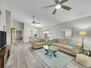 37 Lakeside Cir 194, Sunrise FL 33326