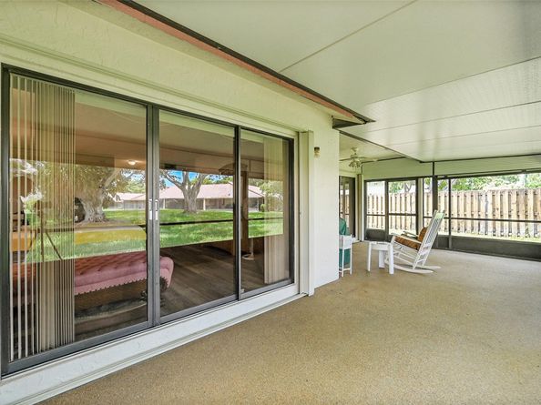37 Lakeside Cir 194, Sunrise FL 33326
