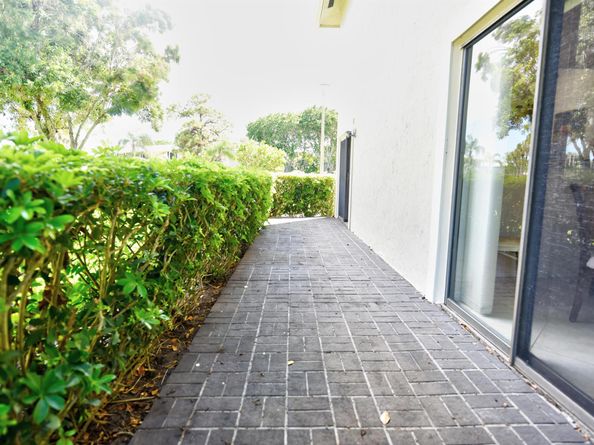 28 Stratford Lane C, Boynton Beach FL 33436