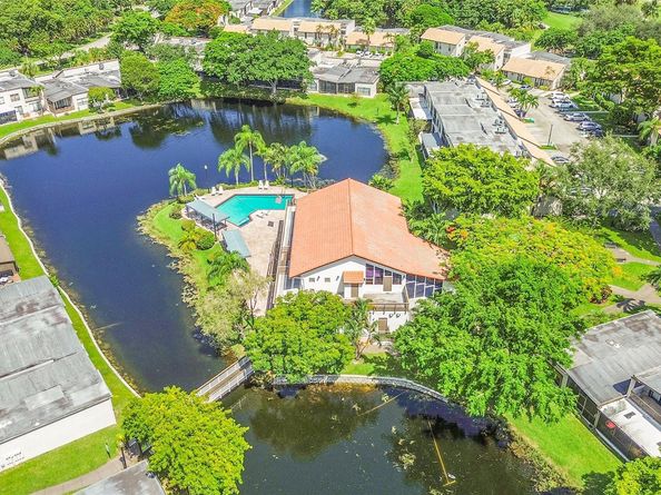9713 N New River Canal Rd 301, Plantation FL 33324