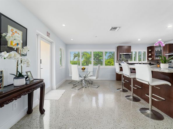 2910 Johnson St, Hollywood FL 33020