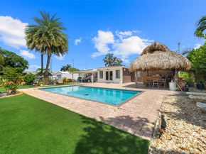 2910 Johnson St, Hollywood FL 33020
