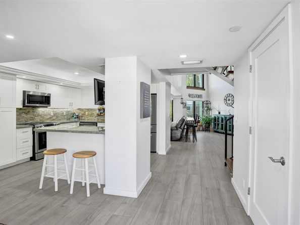 665 SE 21st Ave 107, Deerfield Beach FL 33441