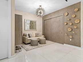 200 SE Mizner Boulevard 104, Boca Raton FL 33432