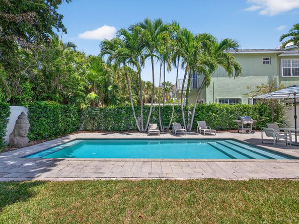 2925 N Atlantic Bl, Fort Lauderdale FL 33308