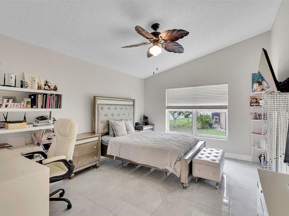 11034 NW 46th Dr, Coral Springs FL 33076