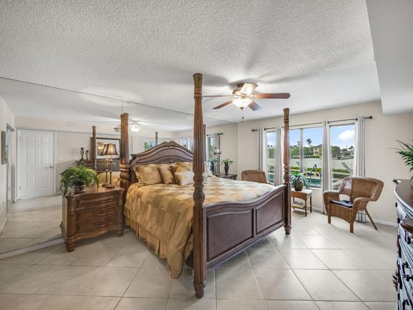 3525 S Ocean 107 Boulevard 107, South Palm Beach FL 33480