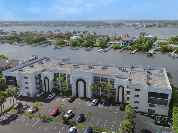 3525 S Ocean 107 Boulevard 107, South Palm Beach FL 33480