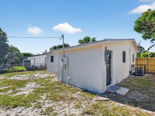 534 W Martin Luther King Jr Boulevard, Boynton Beach FL 33435