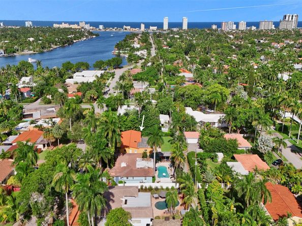 1316 Madison St, Hollywood FL 33019