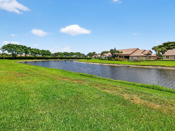 7182 Le Chalet Boulevard, Boynton Beach FL 33472