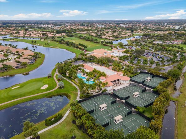 7182 Le Chalet Boulevard, Boynton Beach FL 33472