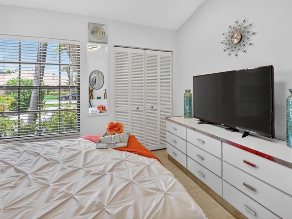 7182 Le Chalet Boulevard, Boynton Beach FL 33472