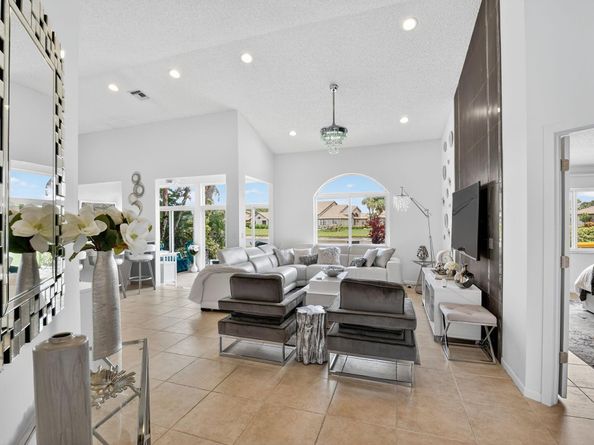 7182 Le Chalet Boulevard, Boynton Beach FL 33472