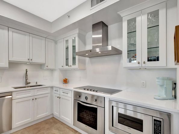 155 S Ocean Avenue 305, Palm Beach Shores FL 33404